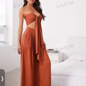 SHEIN Tie Front Crop Top